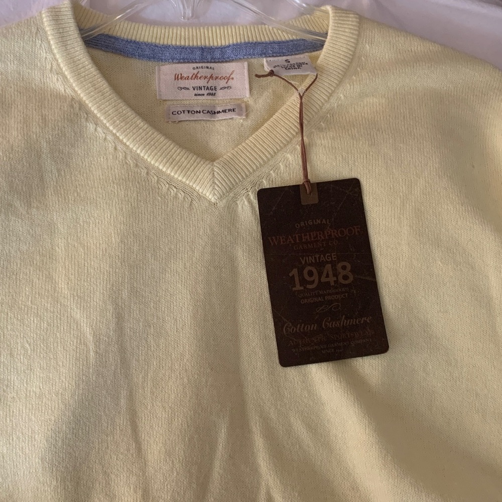 Weatherproof cashmere cotton v-neck light butter yellow sweater